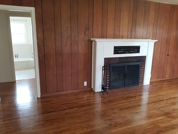 3rd image of 3836 SE Noland St