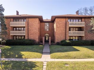 120 W Essex Ave APT 1A, Saint Louis, MO 63122