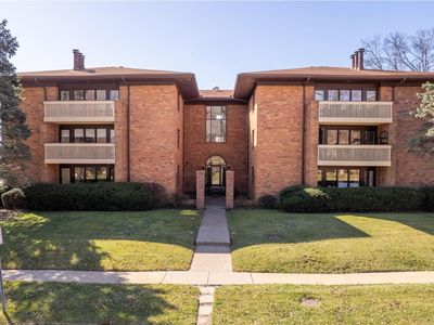 120 W Essex Ave APT 1A, Saint Louis, MO, 63122