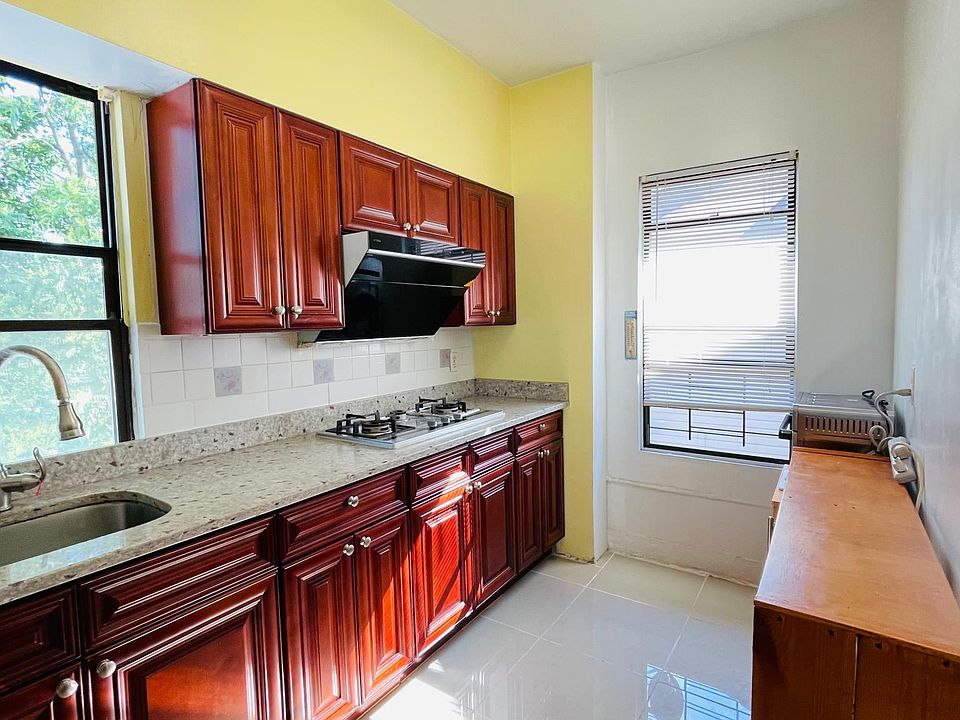 1st image of 19310 100th Ave Unit 2