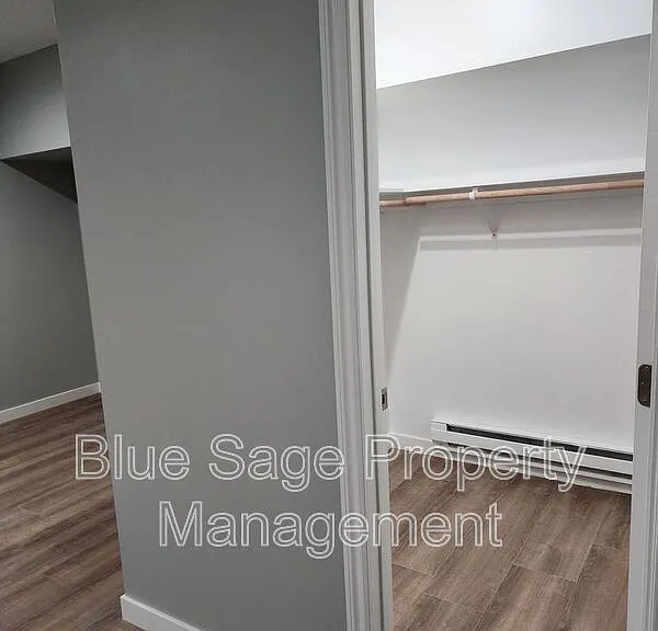 1965 Baker View Dr — Photo 35