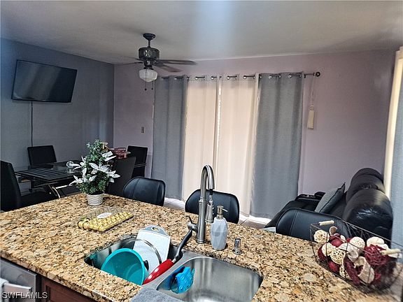 2nd image of 6 Parkwood Villas Ct