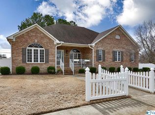 22212 Saratoga Dr, Athens, AL 35613