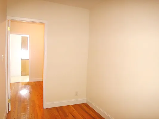 Rented by Paley Management | media 20