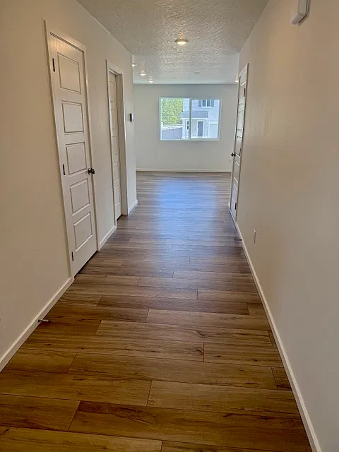 4 bed, 1671 sqft, $2,545 — Photo 2