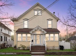 110-112 Johnson Ave, Staten Island, NY 10307