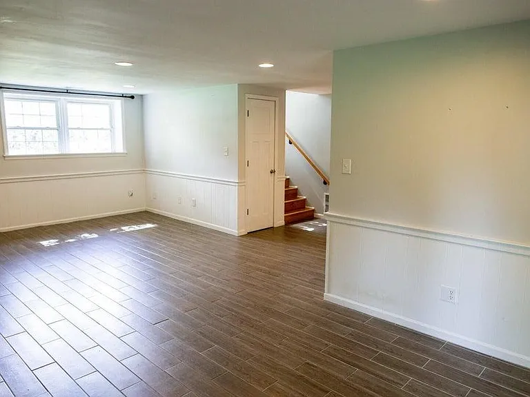 580 Castle Dr — Photo 24