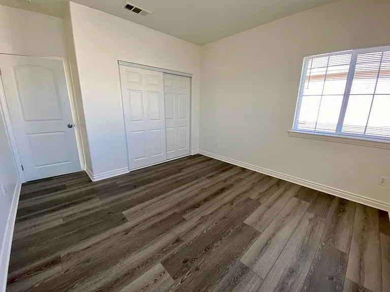 14426 Beckner St — Photo 11