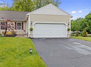100 Sleeth Mill Cir, Syracuse, NY 13212