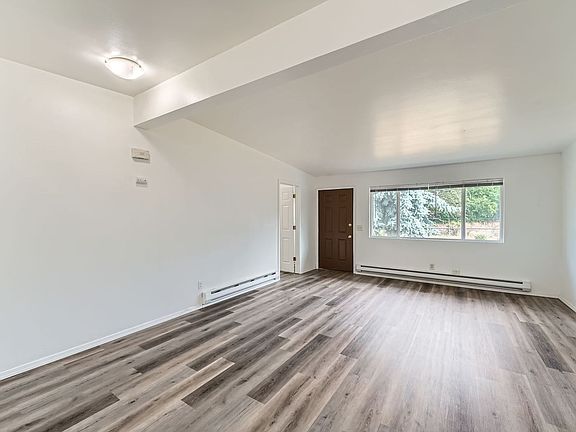 3rd image of 639 3rd Ave S #17