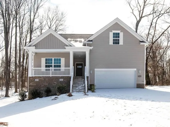 6935 Tia Ct, Thomasville, NC 27360
