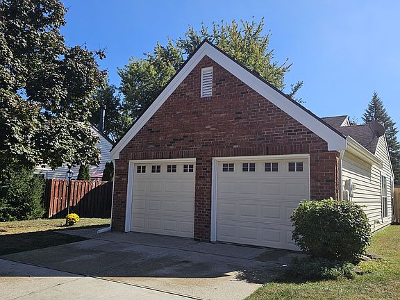 4th image of 3767 Riverwood Dr