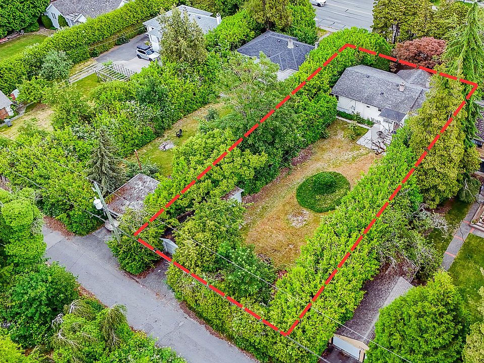 2nd image of 6689 Granville St