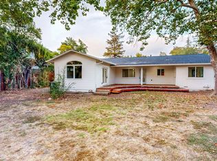 745 Acacia Ln, Santa Rosa, CA 95409