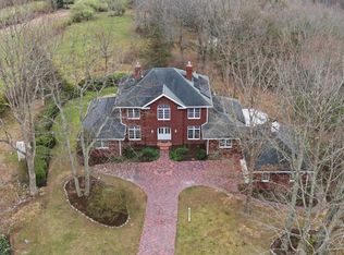 501 Mill Pointe Rd, Blacksburg, VA 24060