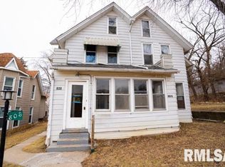 808 17th St, Moline, IL 61265