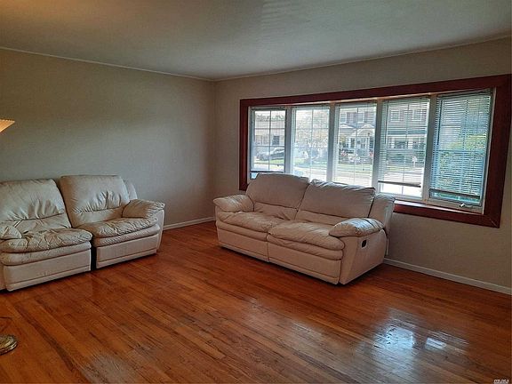 4th image of 185 Dartmouth Dr