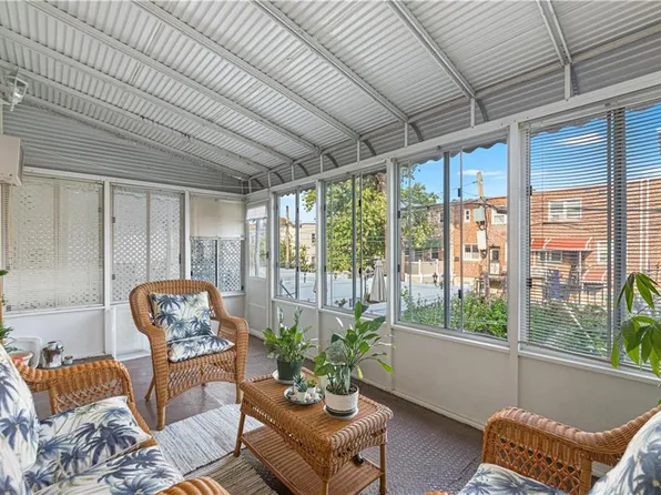 1931 East 52nd Street image 9 of 21