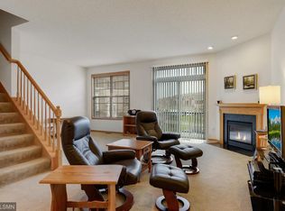 11240 Sandcastle Dr UNIT E, Saint Paul, MN 55129