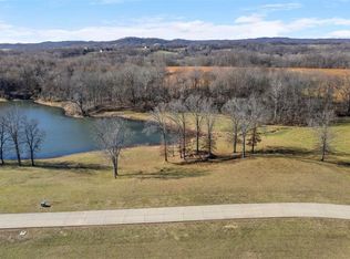 33 Spring Valley Rdg, Cape Girardeau, MO 63701