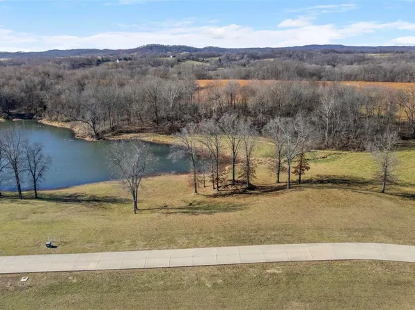 33 Spring Valley Rdg, Cape Girardeau, MO 63701