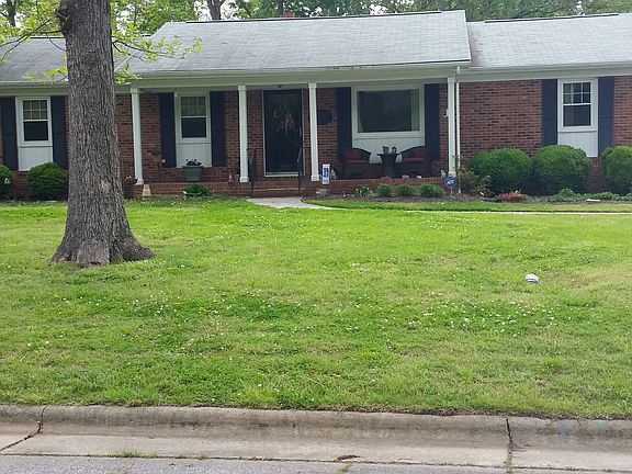 2nd image of 108 Seaman St