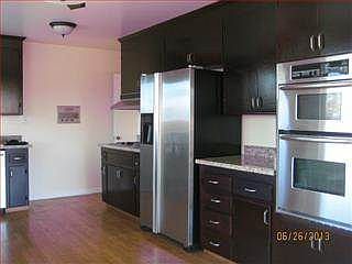 3rd image of 1047 Vista Del Mar