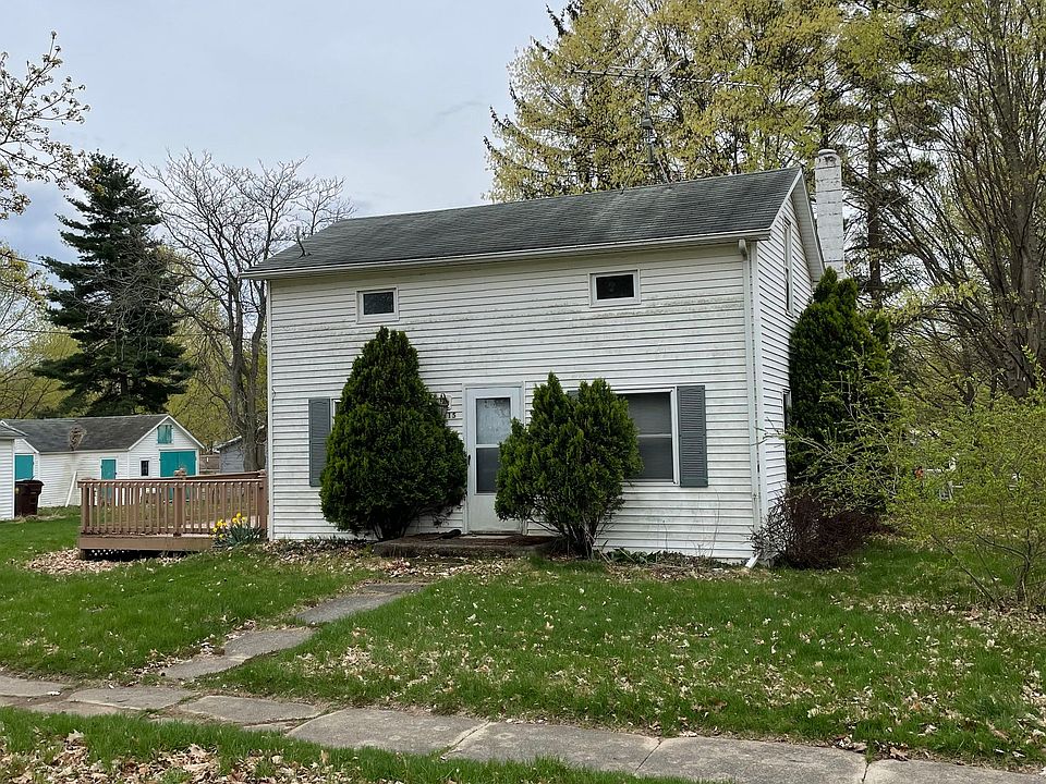 1st image of 115 W Washington Ave