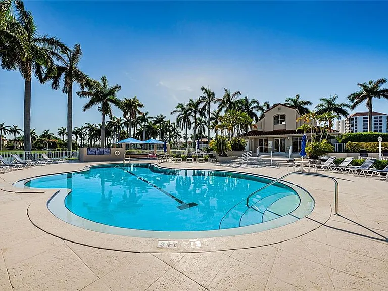 6000 Bahia Del Mar Cir #131 — Photo 10