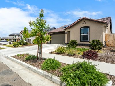 2234 S Oakhurst Court, Visalia, CA, 93292