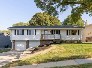 13906 Pine St, Omaha, NE 68144