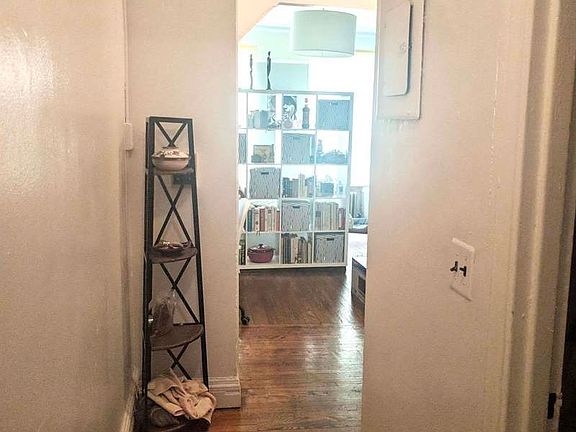 5th image of 57 W 105th St #3