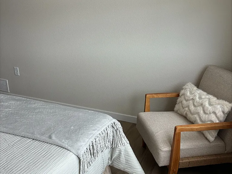 Ascent at Hover Crossing — Photo 24