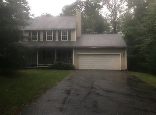 31 Shore Dr, Upton, MA 01568