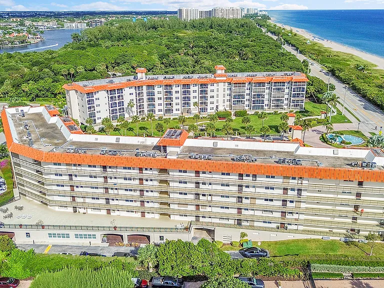 2871 N Ocean Blvd #D302 — Photo 36