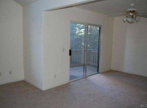 4th image of 587 Oakmont Ln