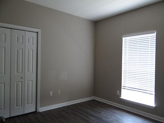 3rd image of 5240 Faulkner Dr