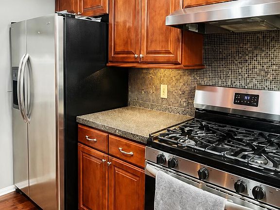 3rd image of 24264 Bashian Dr