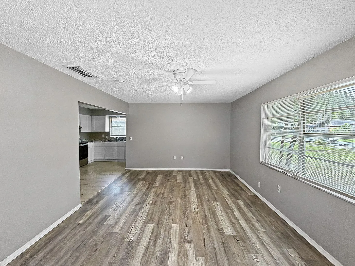 3122 Green Acres Ave — Photo 4