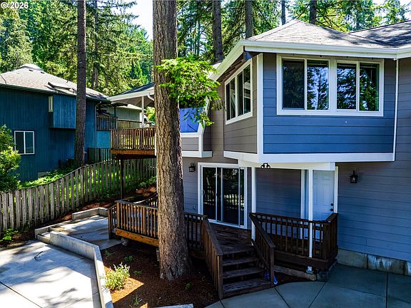 3rd image of 7218 Elderberry St