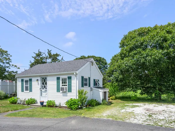 152 School Street #4, West Dennis, MA 02670
