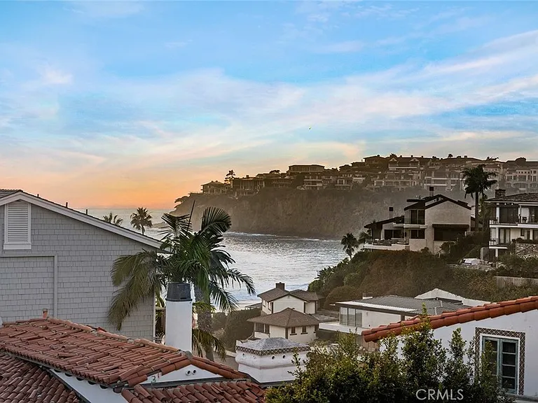 45 Emerald Bay — Photo 2