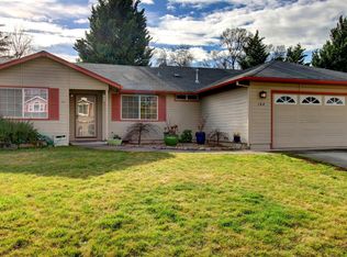 104 Samuel Ln, Phoenix, OR 97535