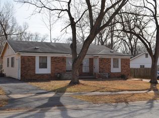 5233 Ville Anita Ct, Hazelwood, MO 63042