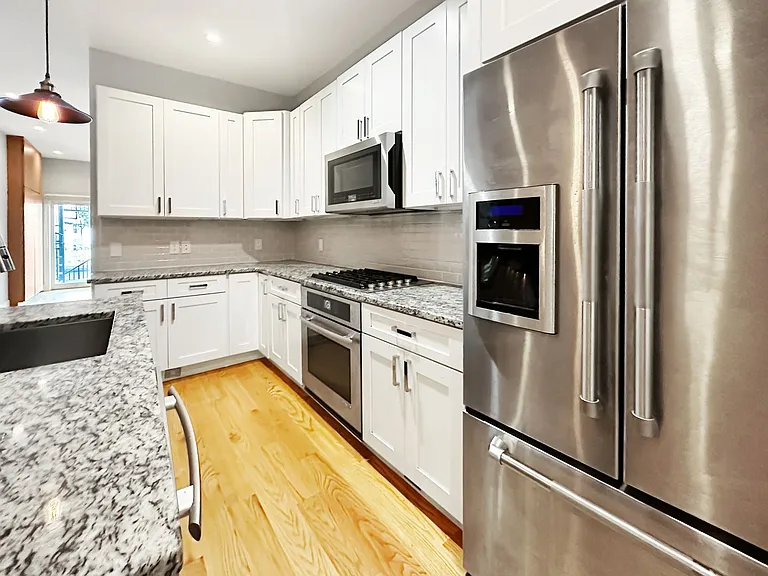 122 Bryant St NW #1 — Photo 9