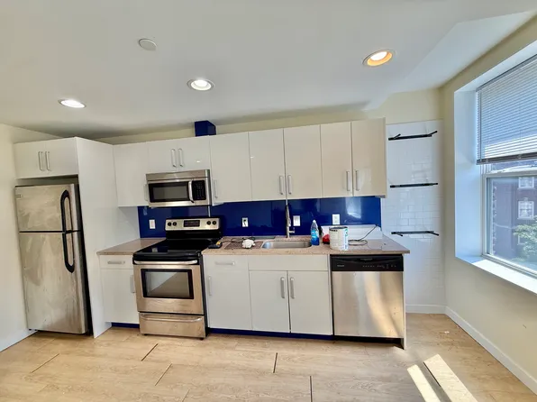 241-55 S 49th St #301, Philadelphia, PA 19139