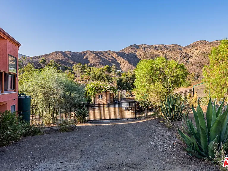 34136 Mulholland Hwy — Photo 64