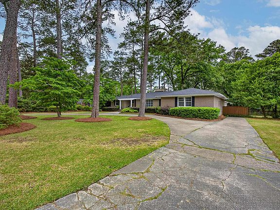 2nd image of 5703 Ravenwood Rd