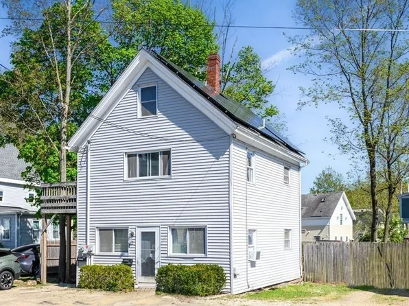 2 Congress St, Amesbury, MA 01913