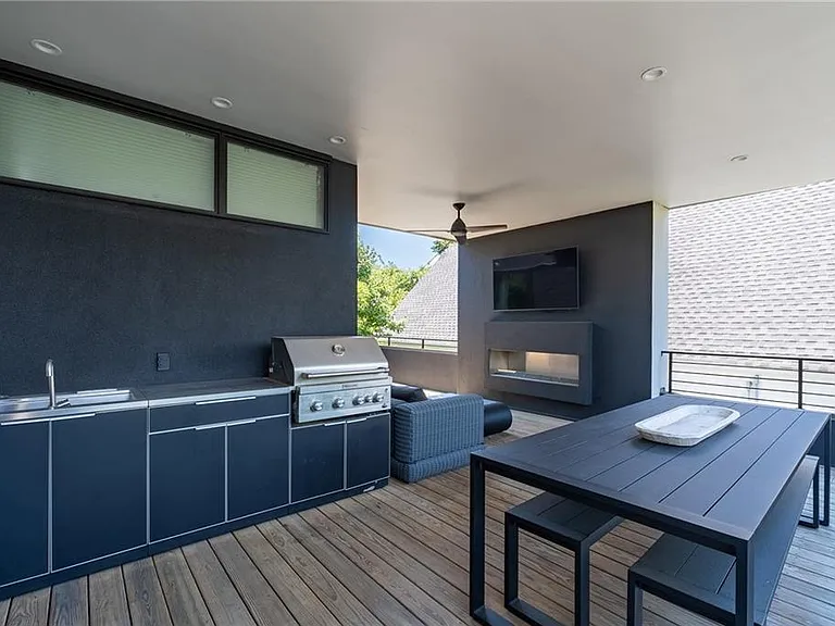 715 Ralph McGill Blvd NE — Photo 33
